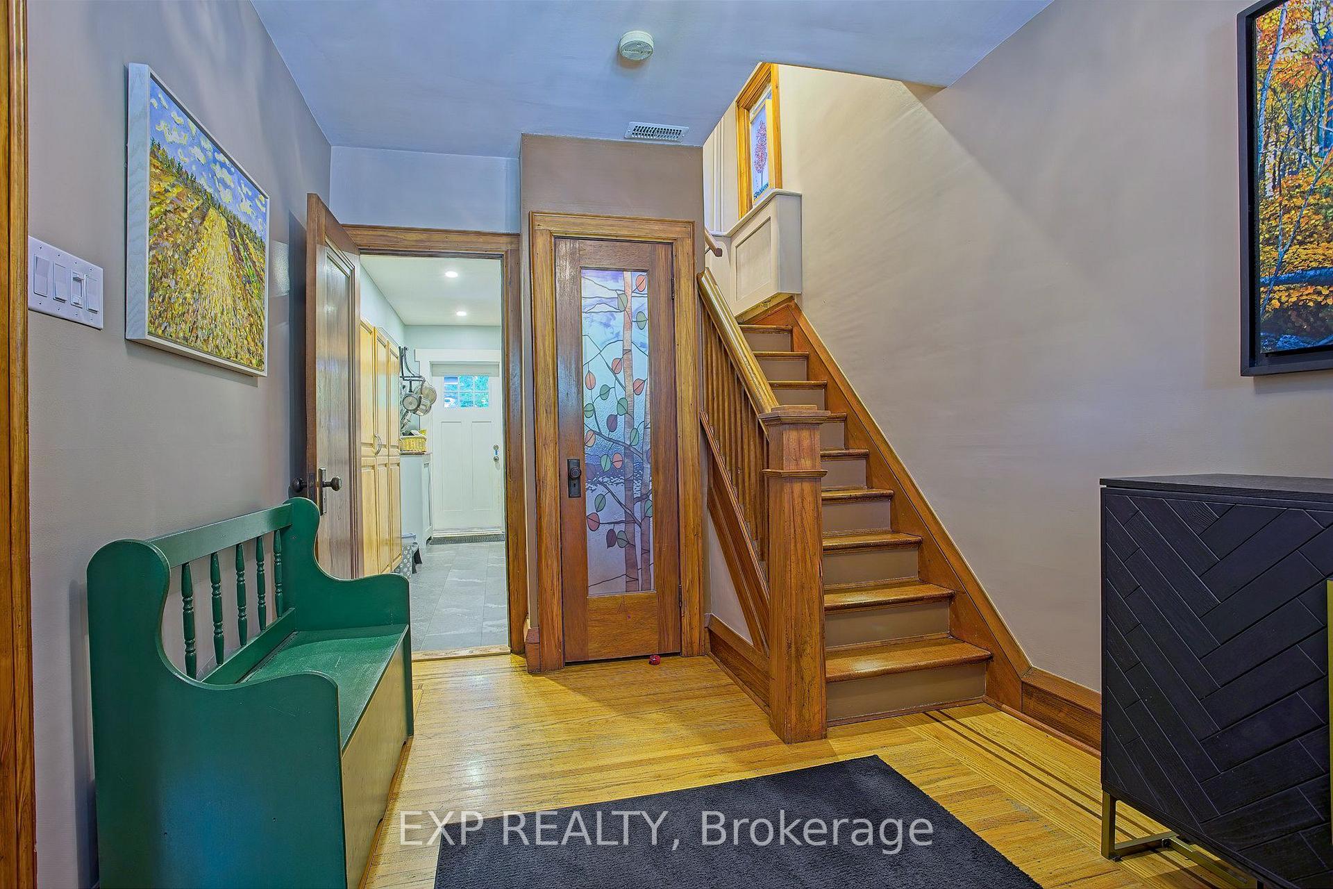 Photo 7 of 32 Dalewood Crescent, Hamilton, Westdale — HOMEH