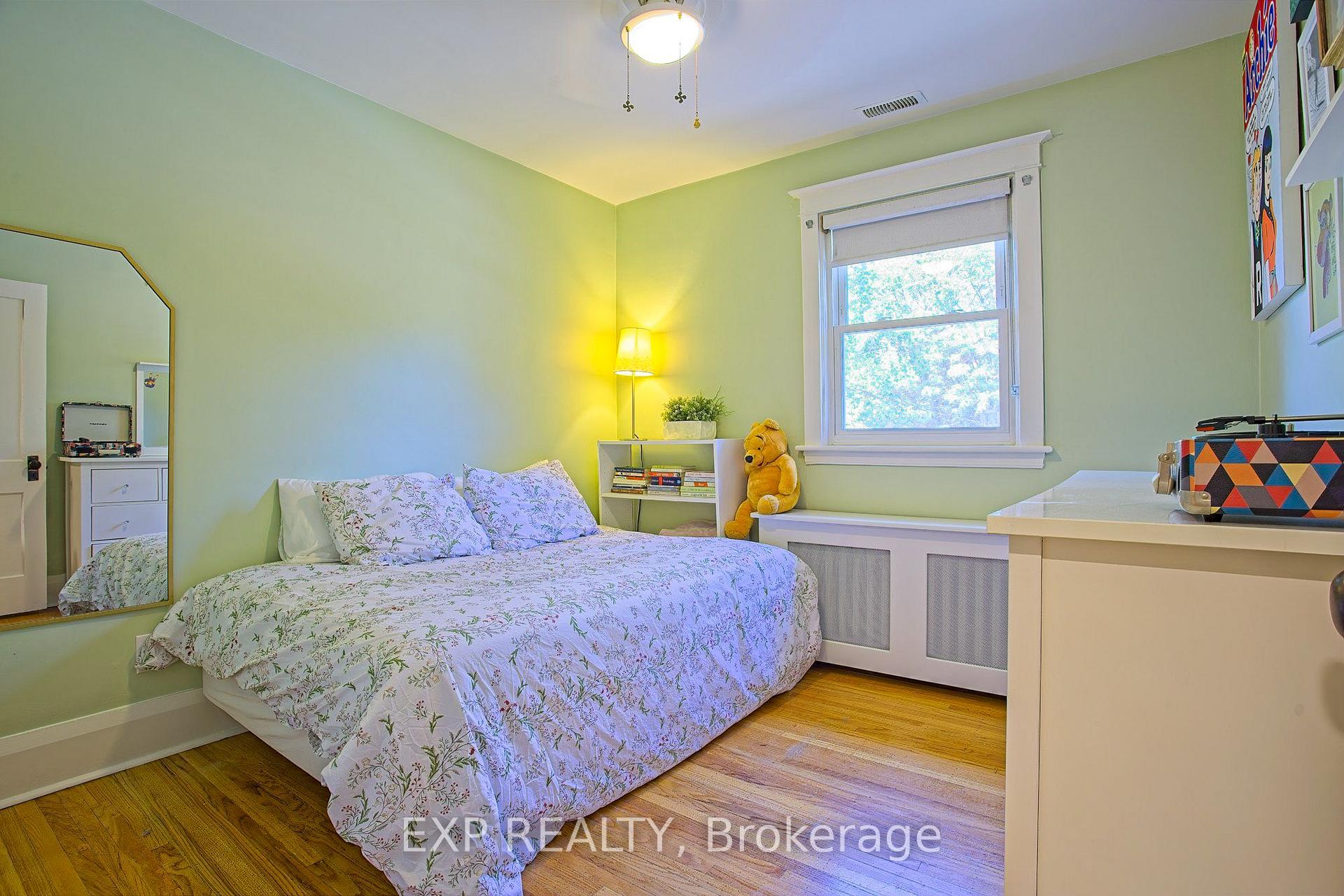 Photo 21 of 32 Dalewood Crescent, Hamilton, Westdale — HOMEH