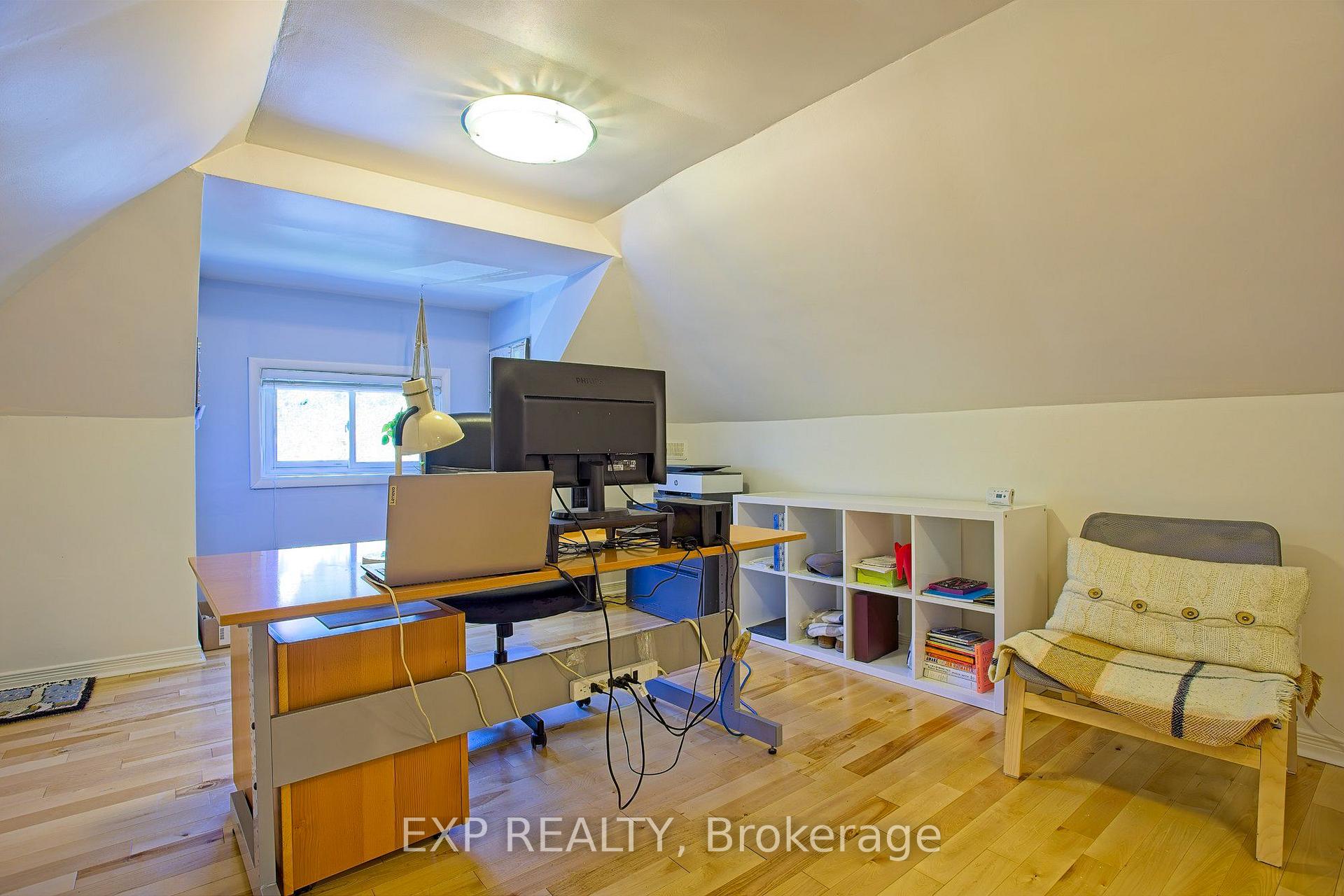 Photo 22 of 32 Dalewood Crescent, Hamilton, Westdale — HOMEH