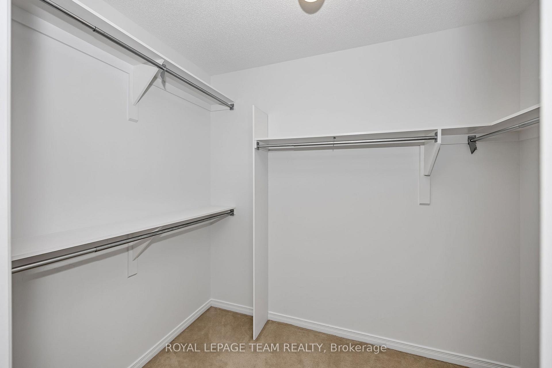 Photo 21 of 323 Freedom Private, Ottawa, Riverview Park — HOMEH