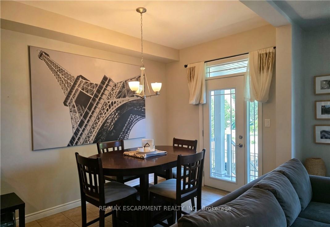 Photo 5 of Unit 9, 6 Chestnut Drive, Grimsby, Grimsby Beach — HOMEH