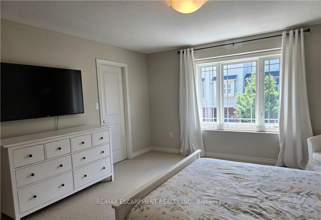 Photo 8 of Unit 9, 6 Chestnut Drive, Grimsby, Grimsby Beach — HOMEH