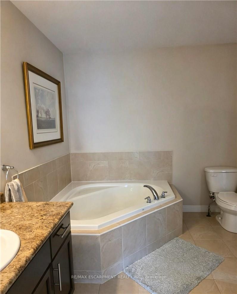 Photo 11 of Unit 9, 6 Chestnut Drive, Grimsby, Grimsby Beach — HOMEH