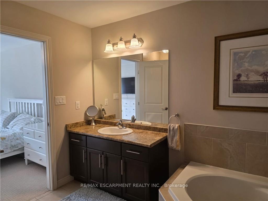 Photo 12 of Unit 9, 6 Chestnut Drive, Grimsby, Grimsby Beach — HOMEH