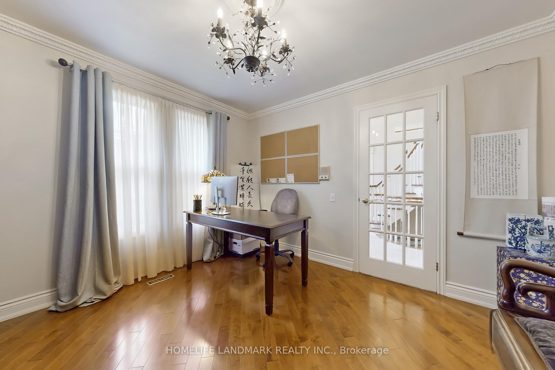 Photo 8 of 8 Prescott Court, Markham, Bayview Glen — HOMEH