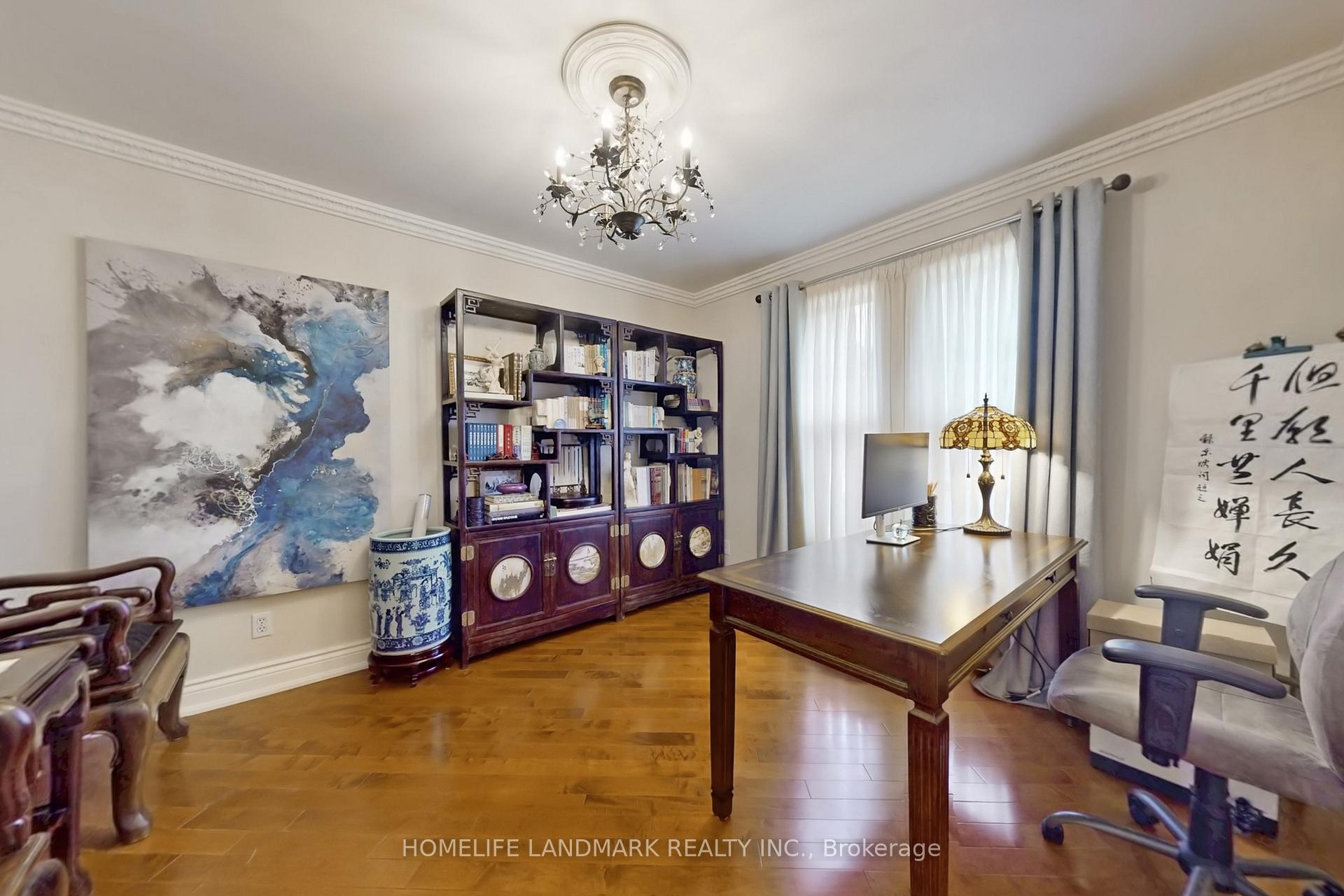 Photo 9 of 8 Prescott Court, Markham, Bayview Glen — HOMEH