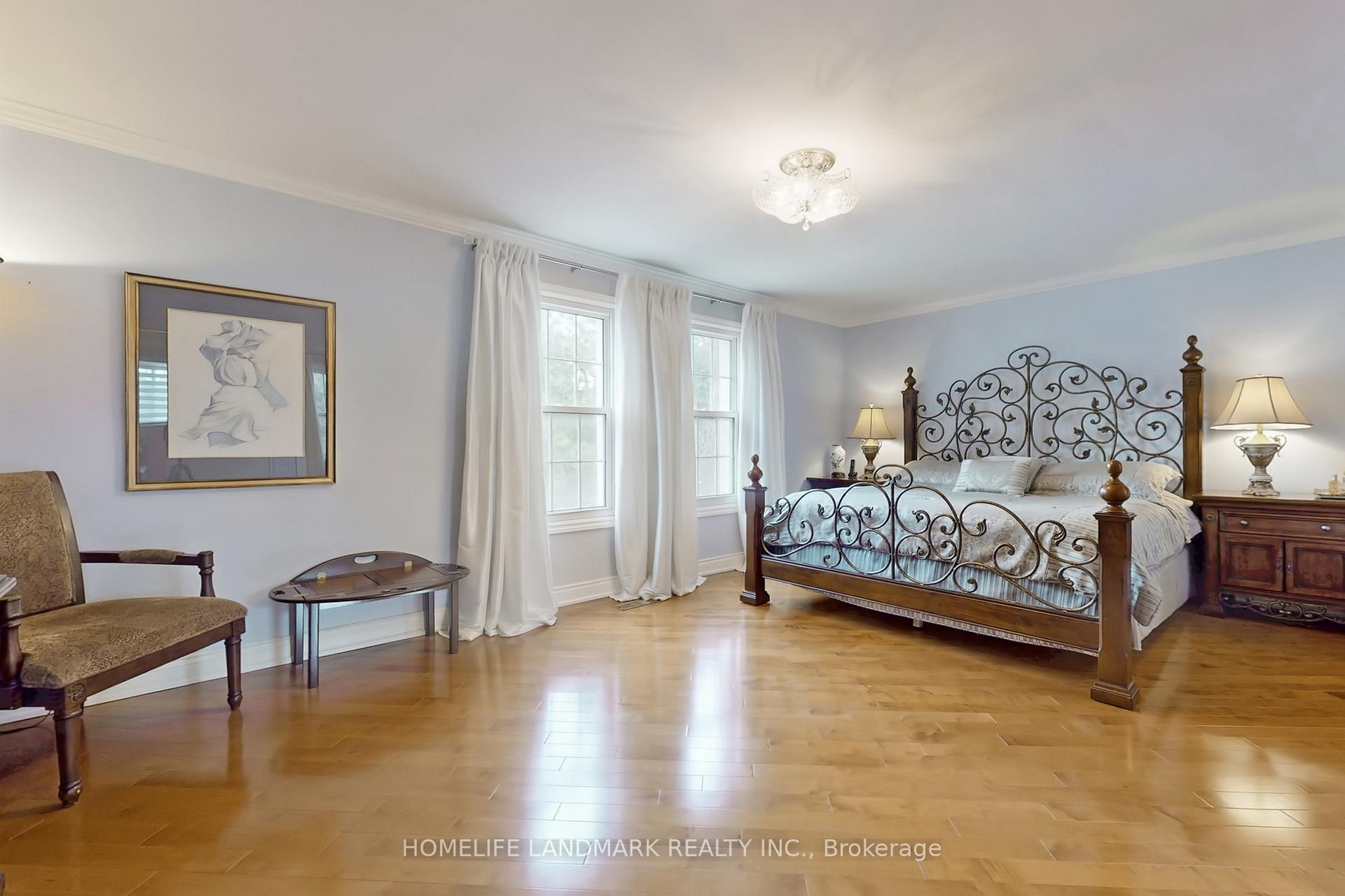 Photo 14 of 8 Prescott Court, Markham, Bayview Glen — HOMEH