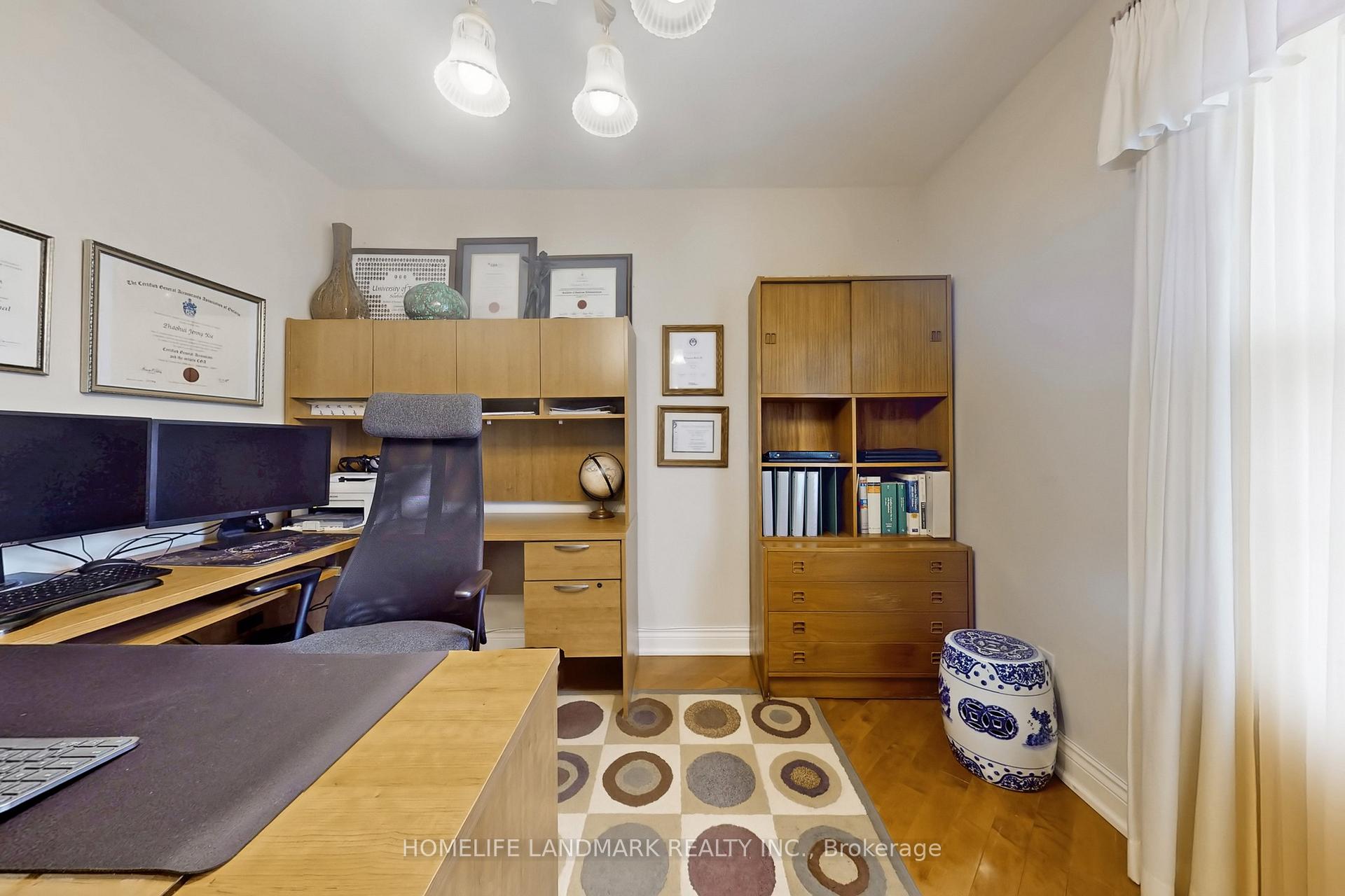 Photo 23 of 8 Prescott Court, Markham, Bayview Glen — HOMEH