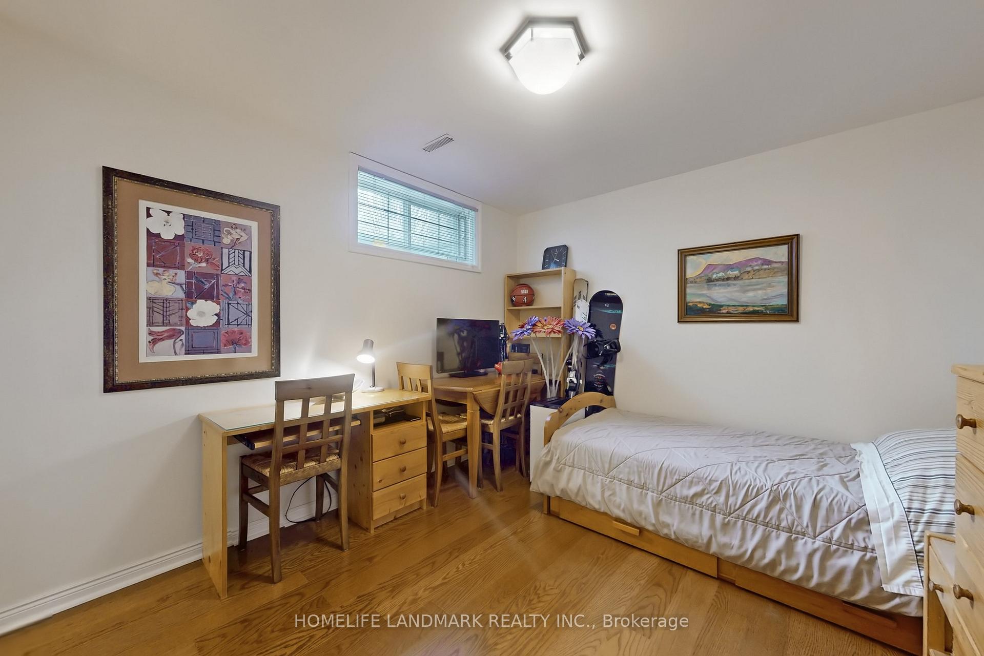 Photo 33 of 8 Prescott Court, Markham, Bayview Glen — HOMEH