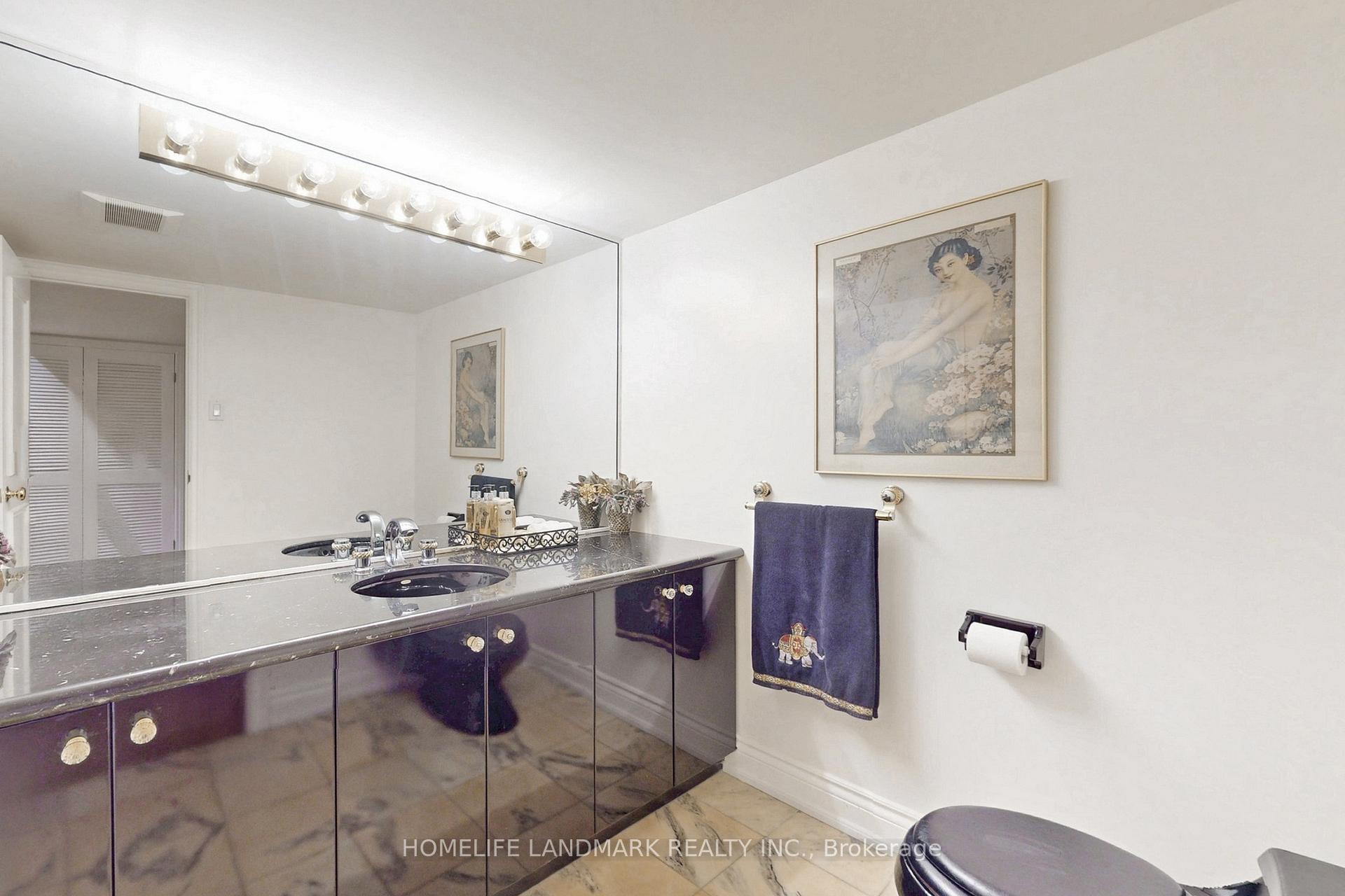 Photo 34 of 8 Prescott Court, Markham, Bayview Glen — HOMEH