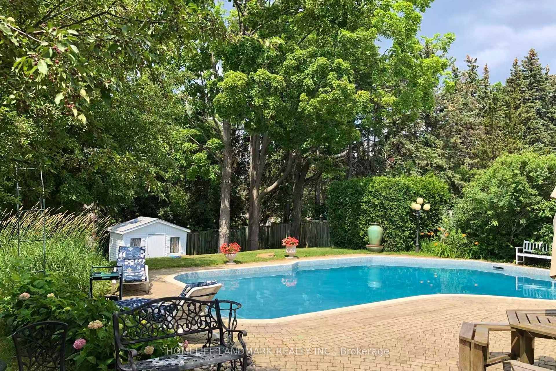 Photo 41 of 8 Prescott Court, Markham, Bayview Glen — HOMEH