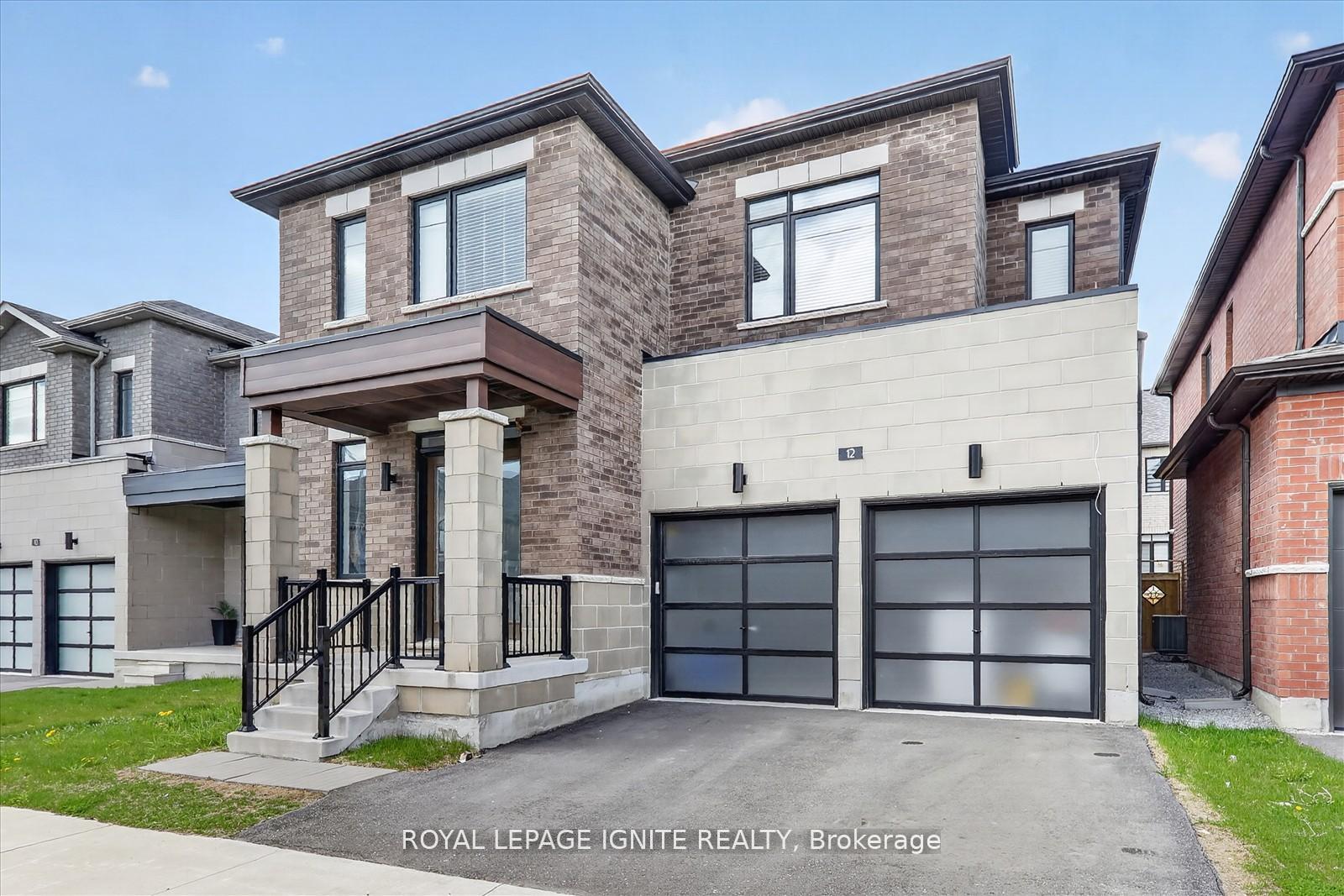 Photo 3 of 12 Nigh Drive, Markham, Middlefield — HOMEH