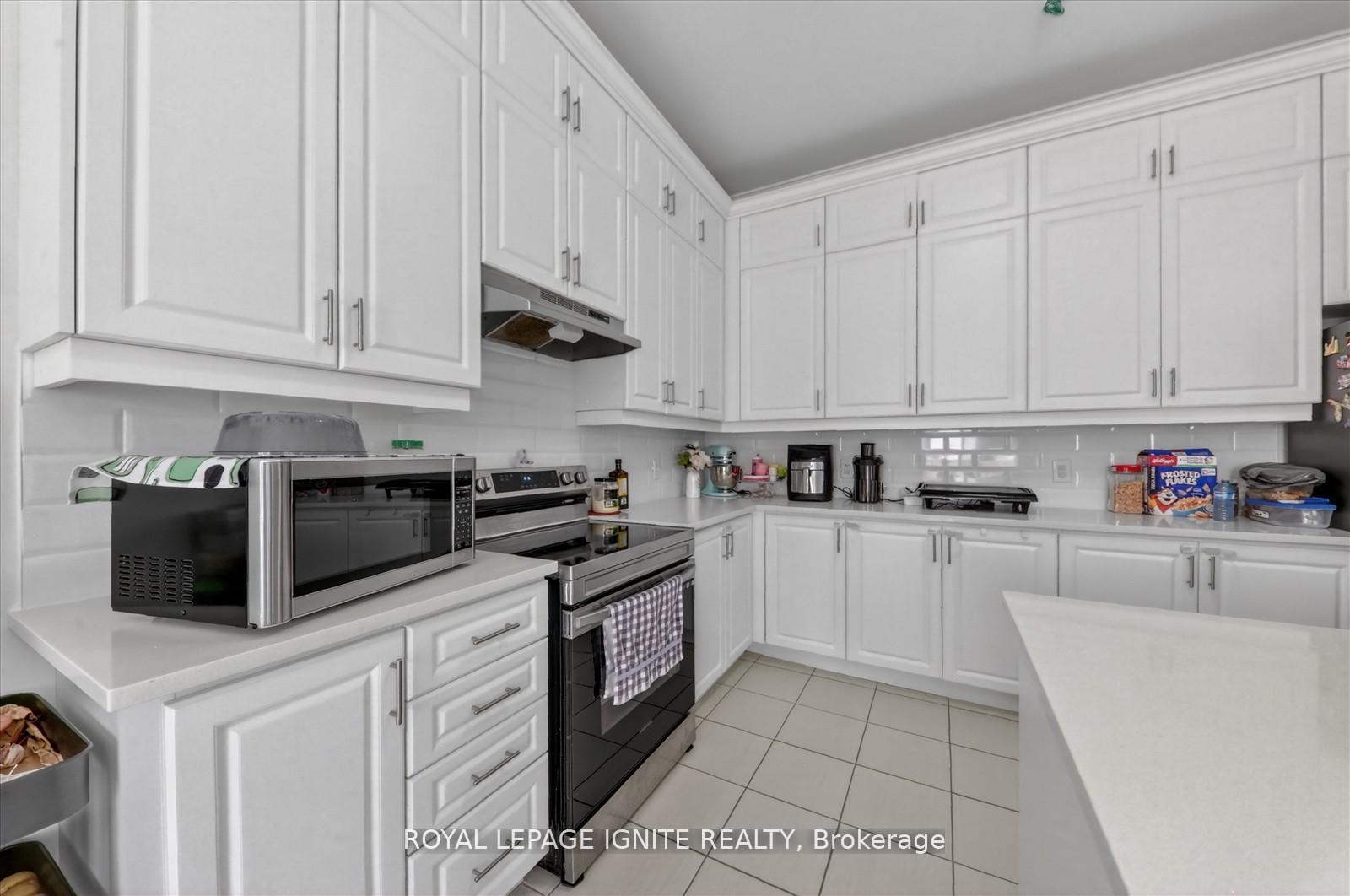 Photo 12 of 12 Nigh Drive, Markham, Middlefield — HOMEH