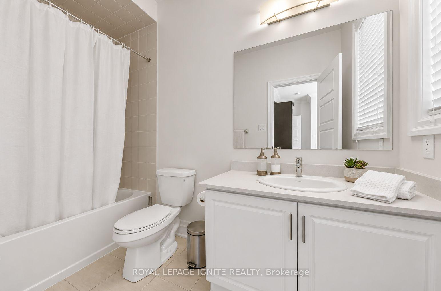 Photo 24 of 12 Nigh Drive, Markham, Middlefield — HOMEH