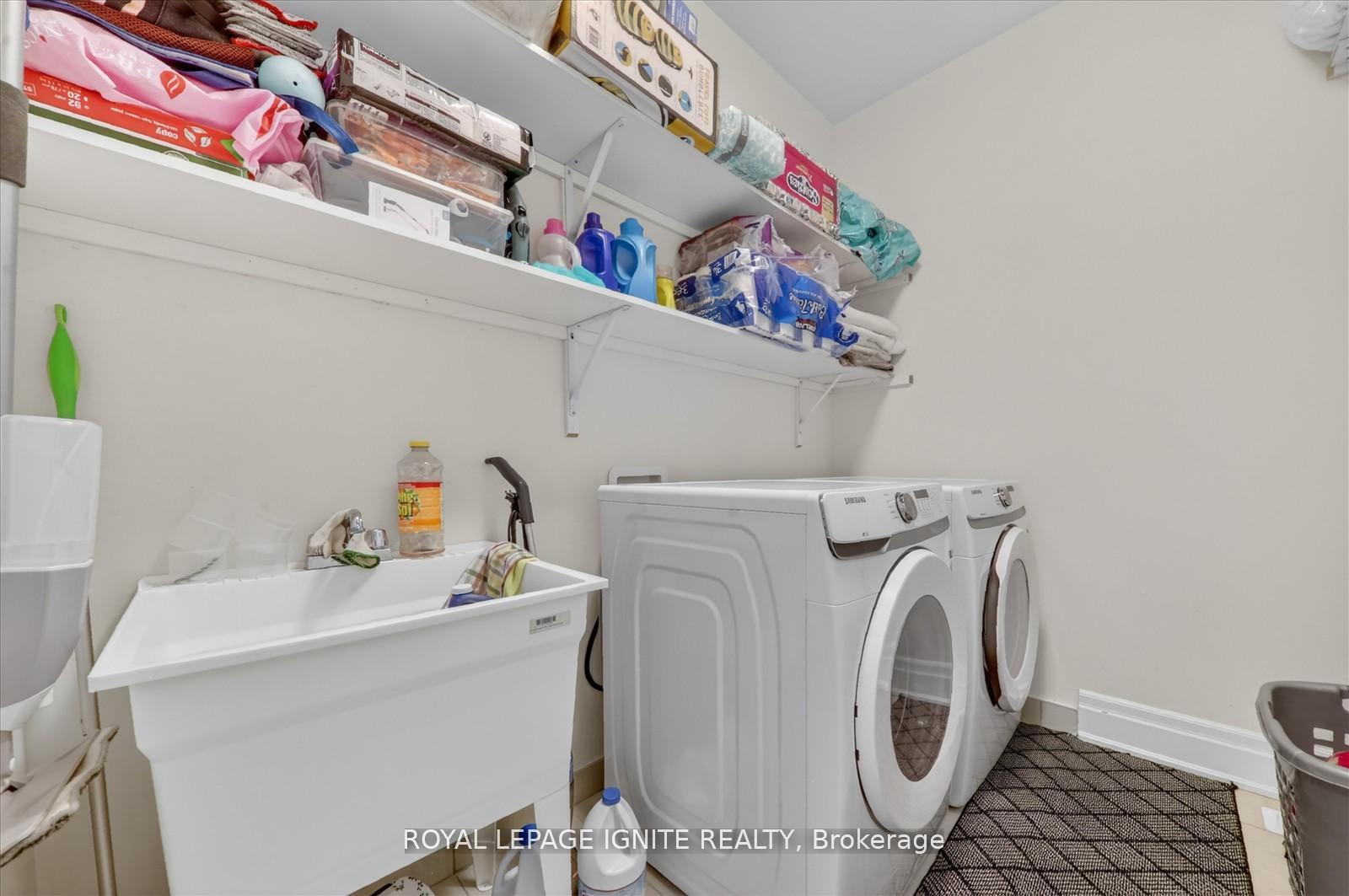 Photo 32 of 12 Nigh Drive, Markham, Middlefield — HOMEH