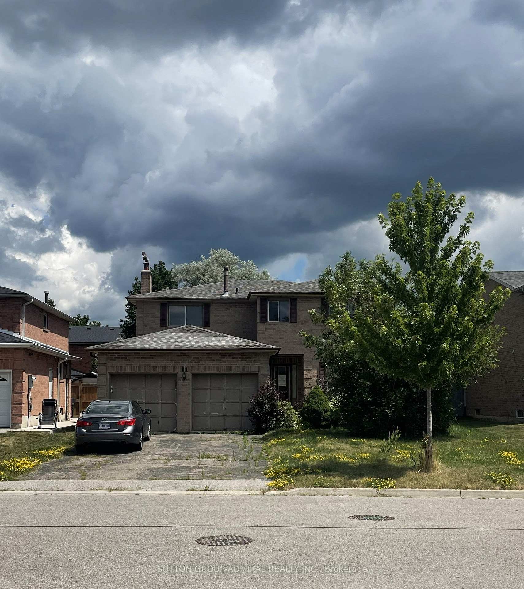 Photo 1 of 11 Royal Terrace Crescent, Caledon, Bolton East — HOMEH