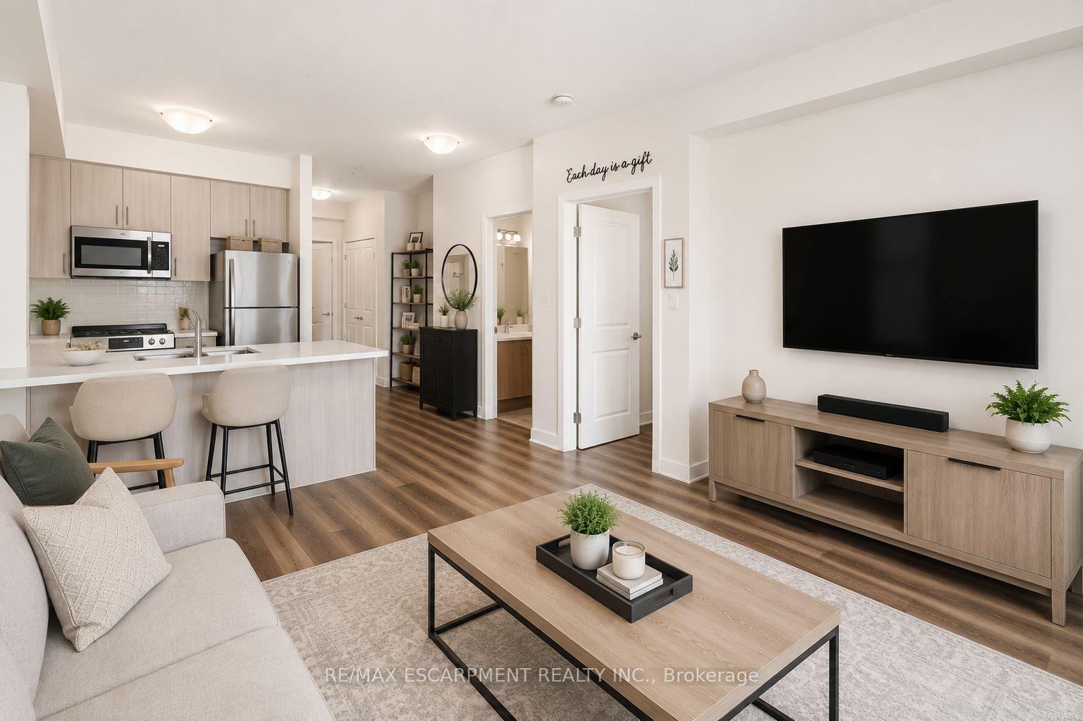Photo 12 of Unit 102, 125 Shoreview Placeway, Hamilton, Lakeshore — HOMEH