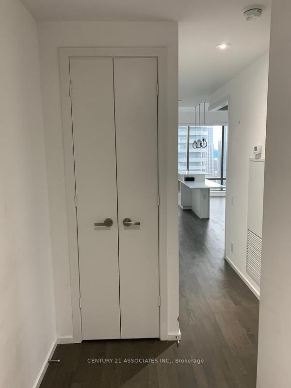 Photo 9 of Unit 2905, 5 St Joseph Street, Toronto, Bay Street Corridor — HOMEH