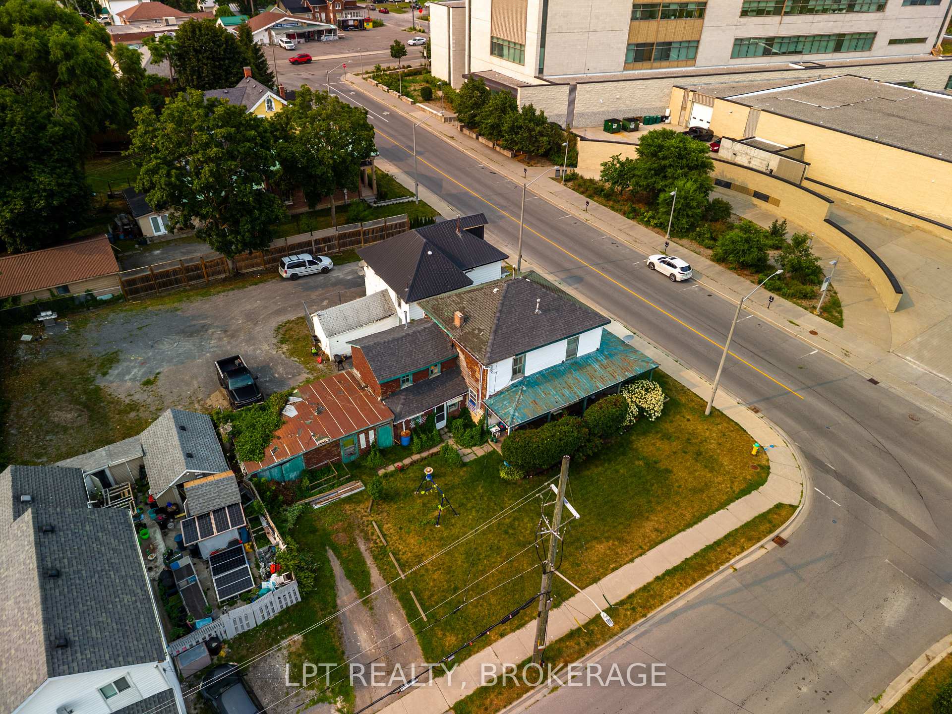Photo 13 of 180 James Street, Belleville, Belleville Ward — HOMEH