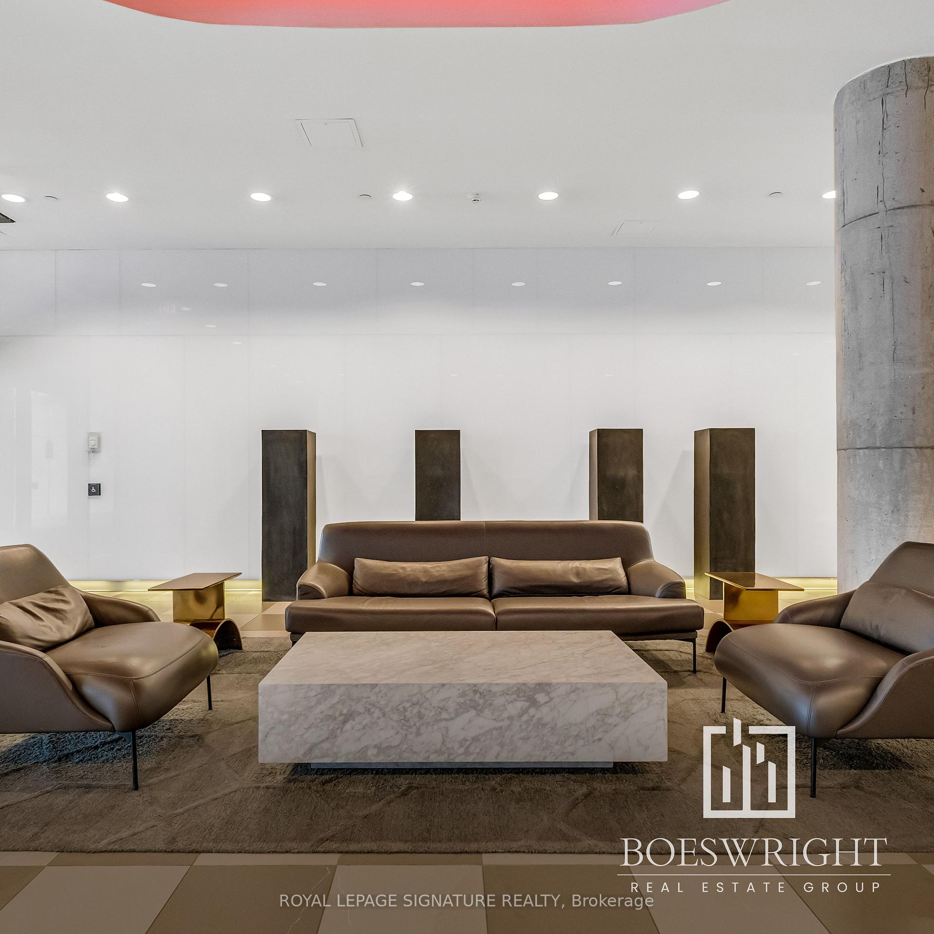 Photo 4 of Unit 916, 461 Adelaide Street W, Toronto, Waterfront Communities — HOMEH
