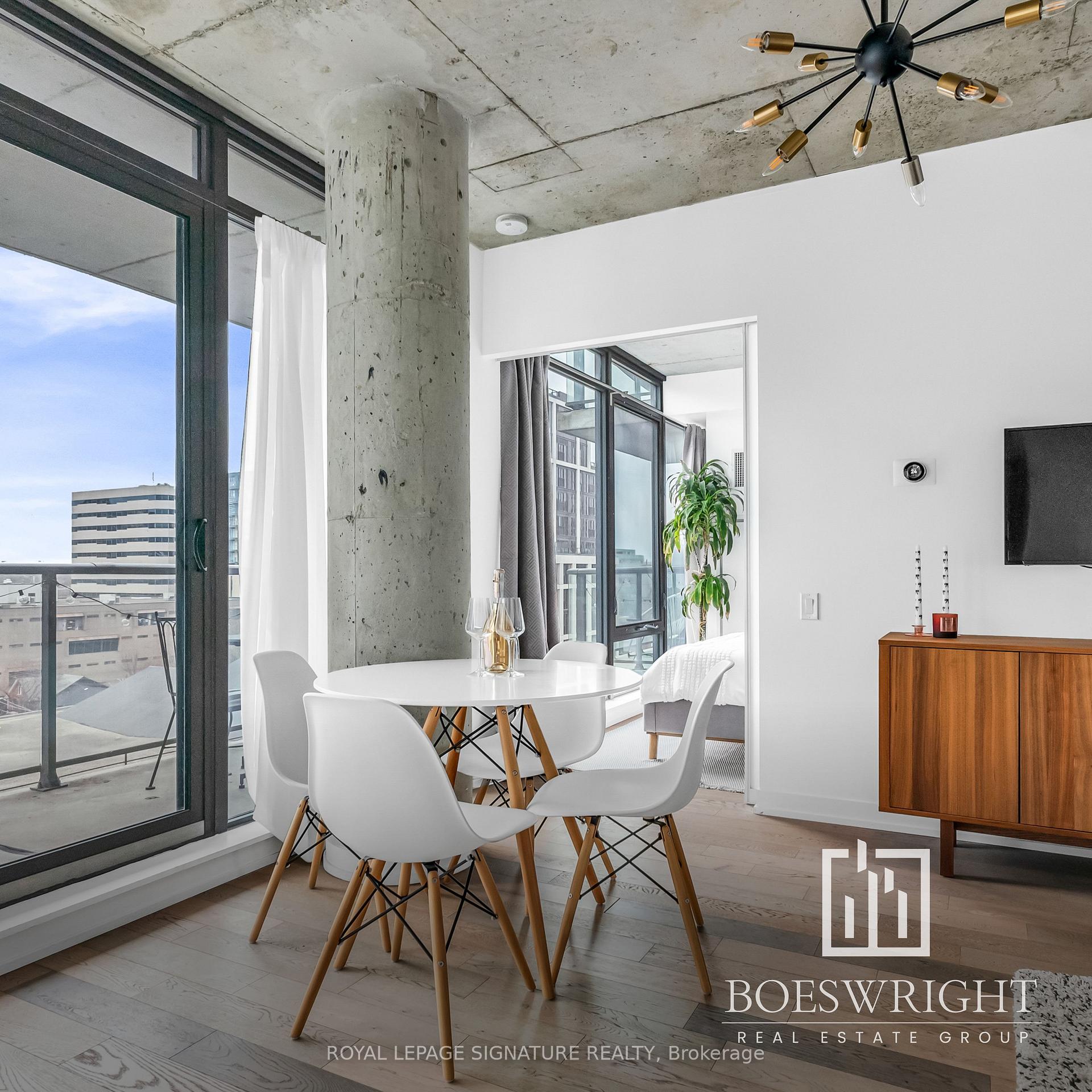 Photo 9 of Unit 916, 461 Adelaide Street W, Toronto, Waterfront Communities — HOMEH