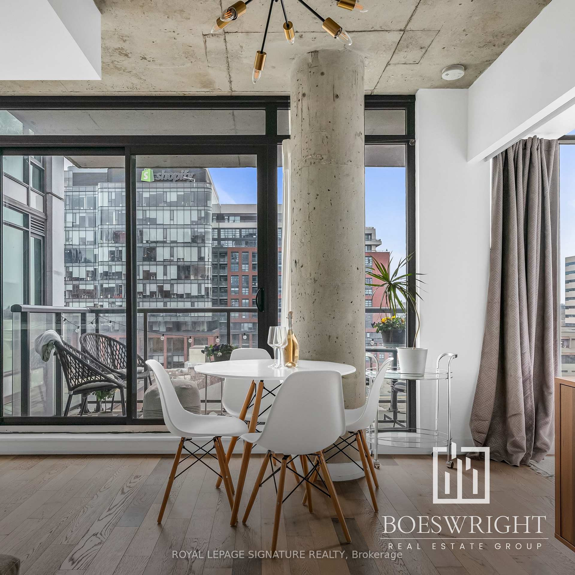 Photo 11 of Unit 916, 461 Adelaide Street W, Toronto, Waterfront Communities — HOMEH
