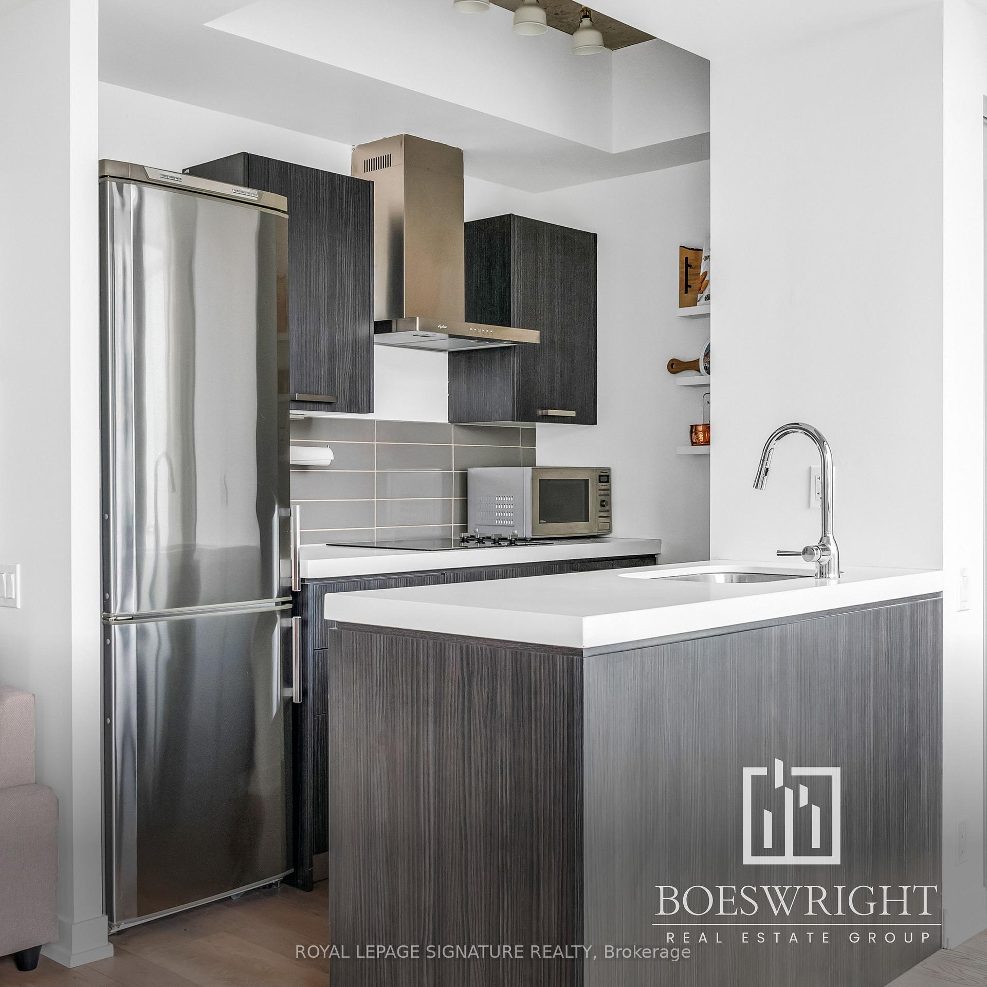 Photo 13 of Unit 916, 461 Adelaide Street W, Toronto, Waterfront Communities — HOMEH
