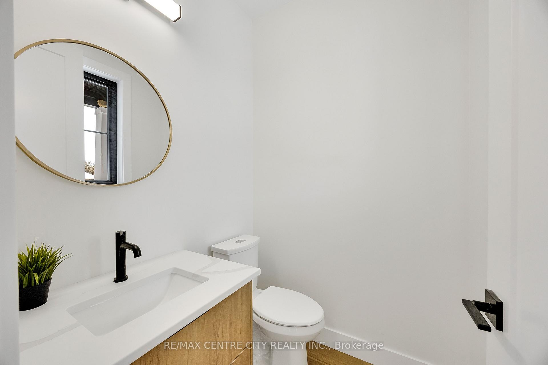 Photo 4 of 211 Foxborough Place, Thames Centre, Thorndale — HOMEH