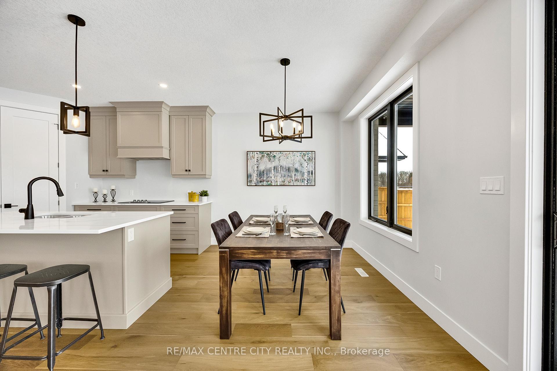 Photo 13 of 211 Foxborough Place, Thames Centre, Thorndale — HOMEH
