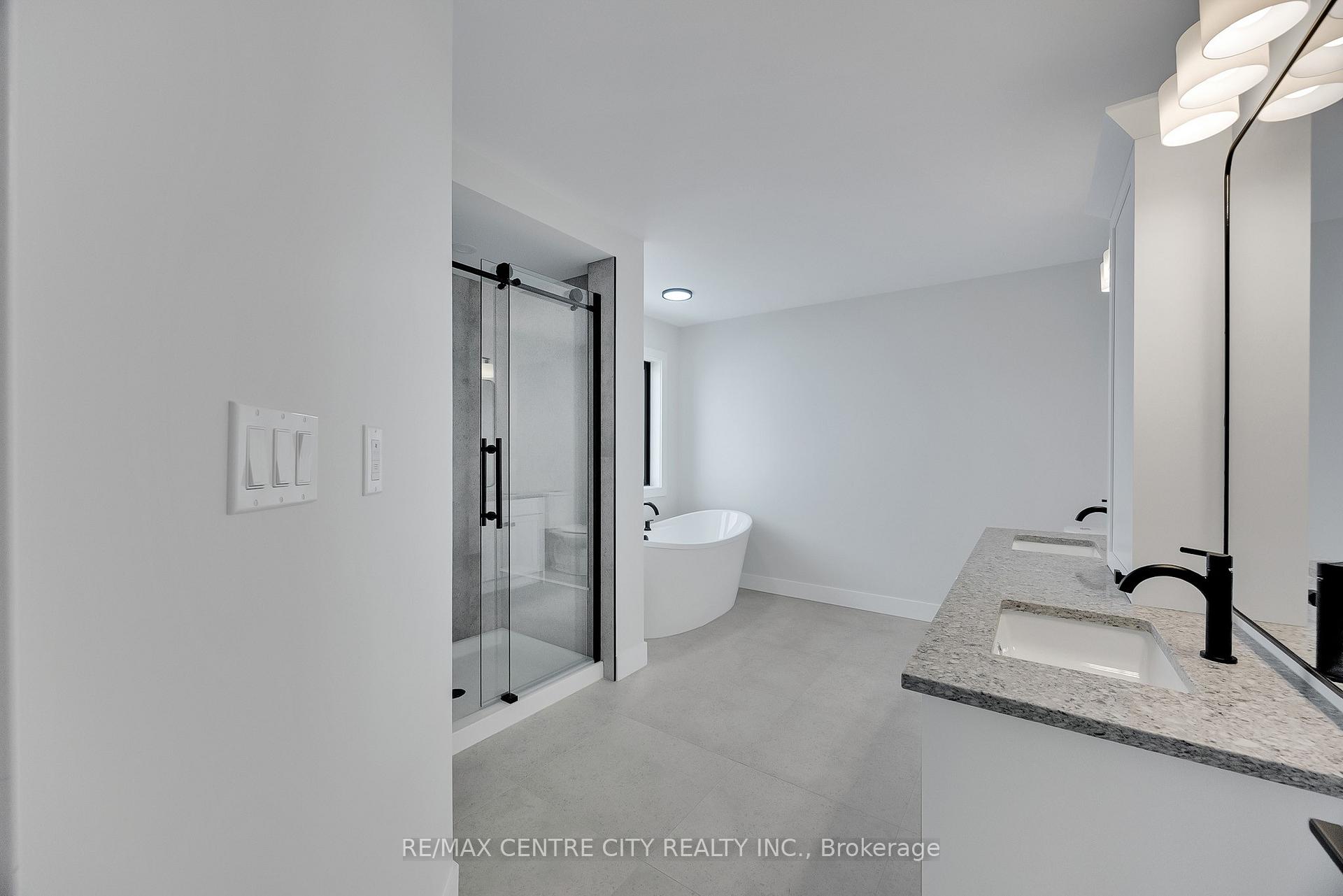 Photo 30 of 211 Foxborough Place, Thames Centre, Thorndale — HOMEH