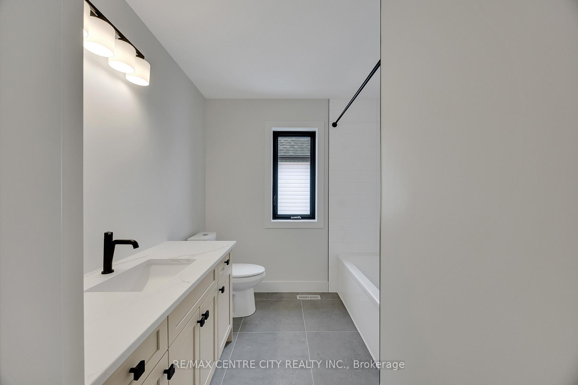 Photo 36 of 211 Foxborough Place, Thames Centre, Thorndale — HOMEH