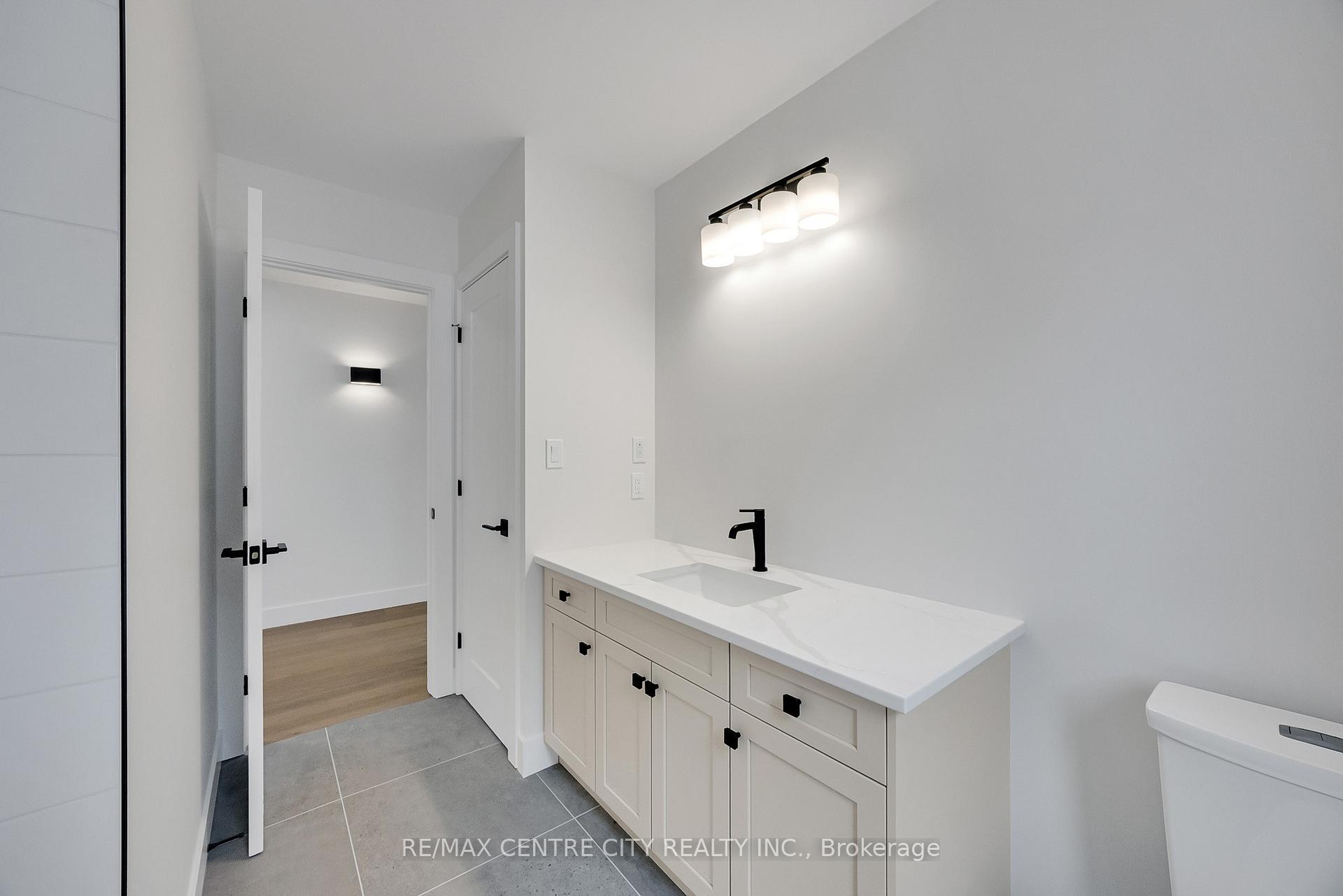 Photo 37 of 211 Foxborough Place, Thames Centre, Thorndale — HOMEH