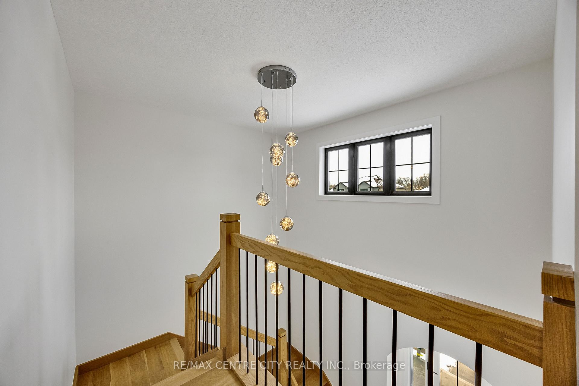 Photo 42 of 211 Foxborough Place, Thames Centre, Thorndale — HOMEH