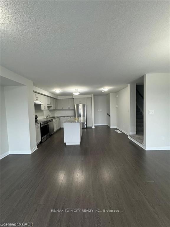 Photo 2 of 35 Valencia Avenue, Kitchener, Trussler — HOMEH