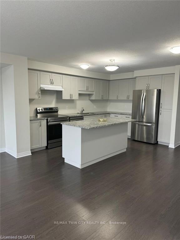 Photo 3 of 35 Valencia Avenue, Kitchener, Trussler — HOMEH