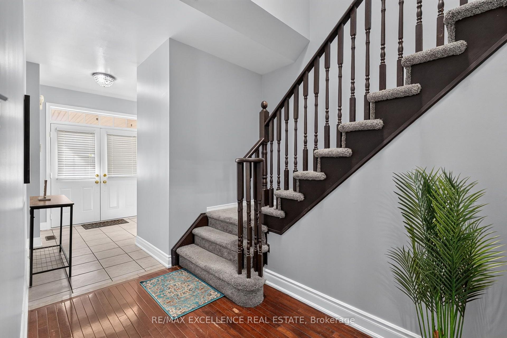 Photo 6 of 12 Summitgreen Crescent, Brampton, Sandringham-Wellington — HOMEH