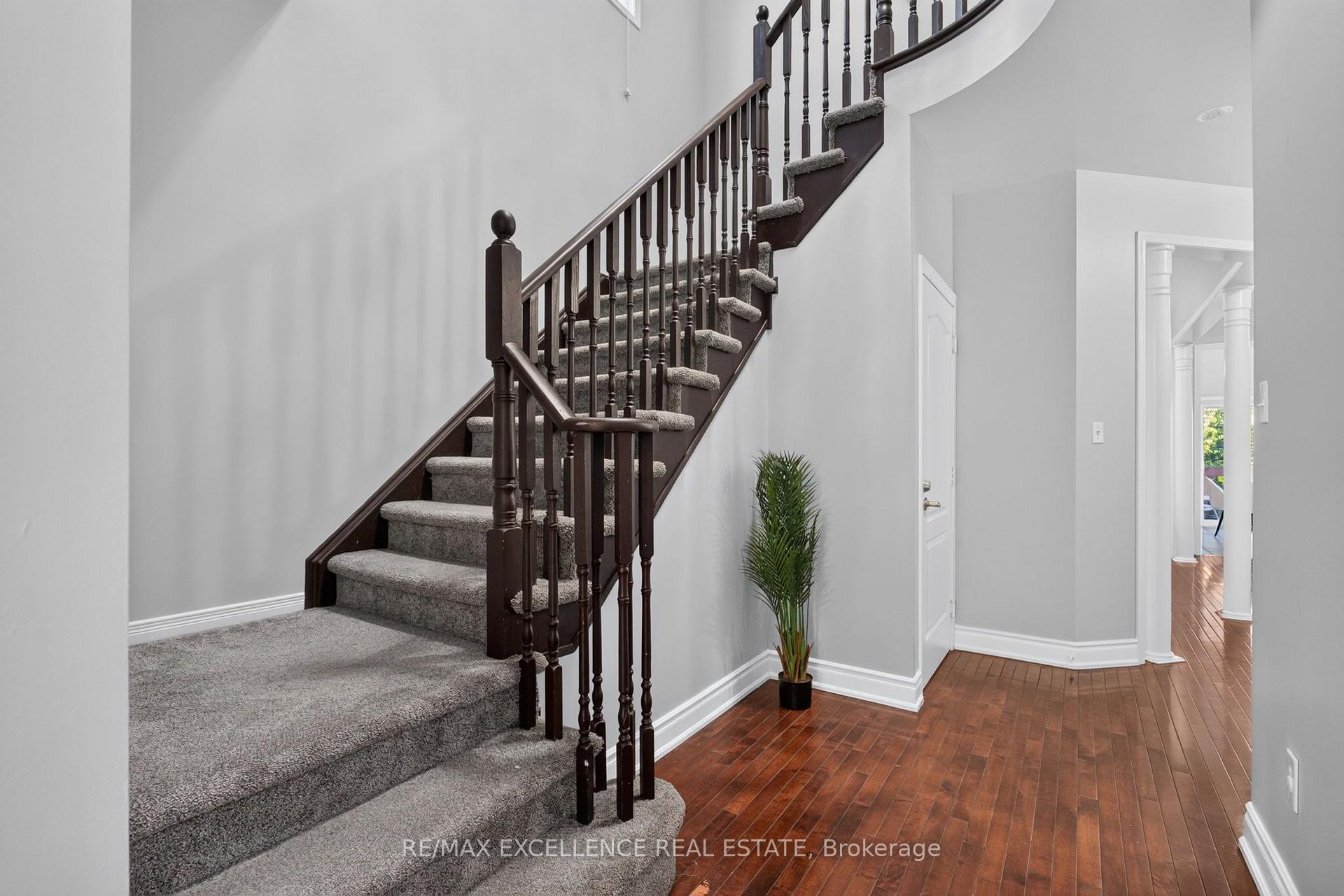 Photo 17 of 12 Summitgreen Crescent, Brampton, Sandringham-Wellington — HOMEH