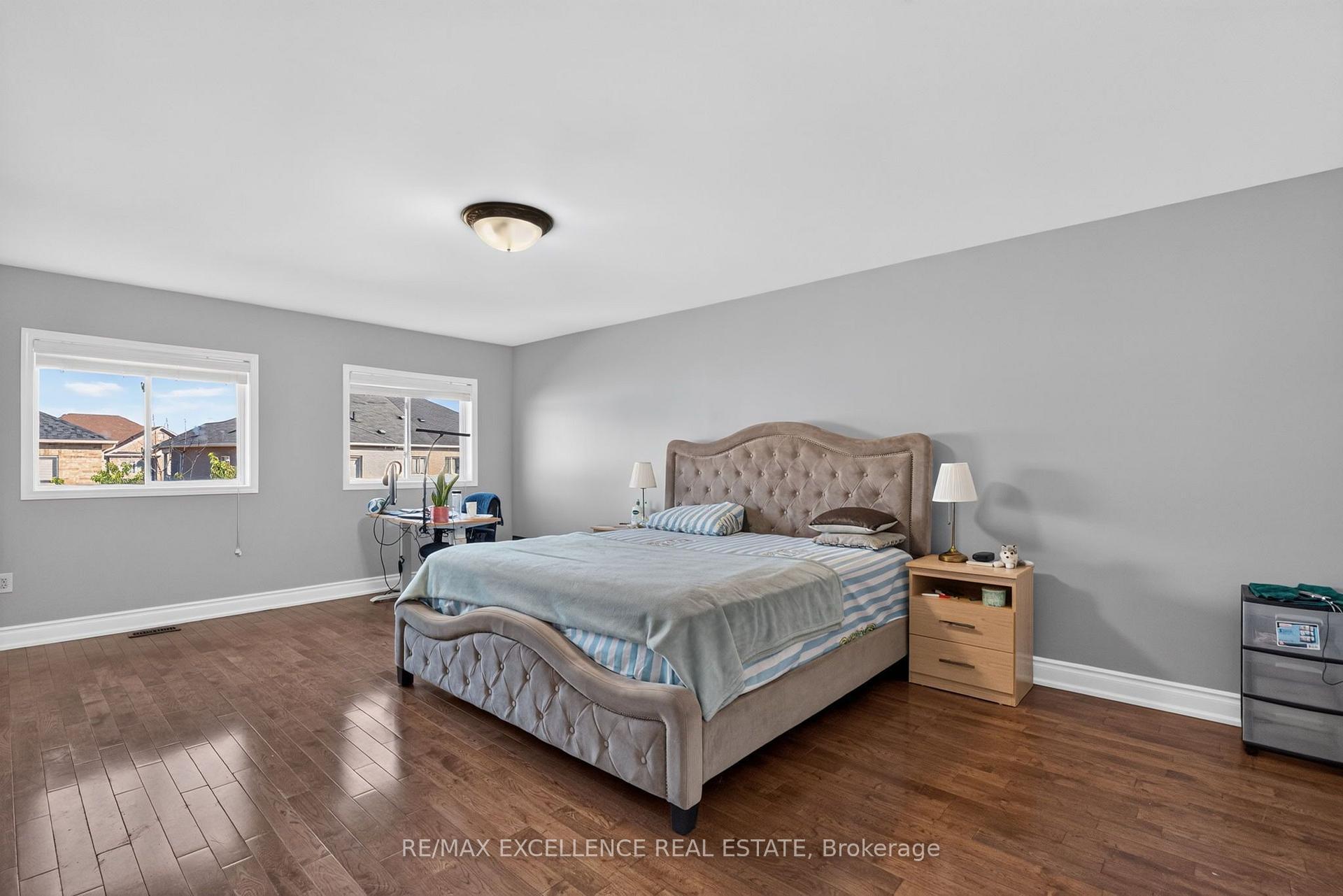 Photo 19 of 12 Summitgreen Crescent, Brampton, Sandringham-Wellington — HOMEH