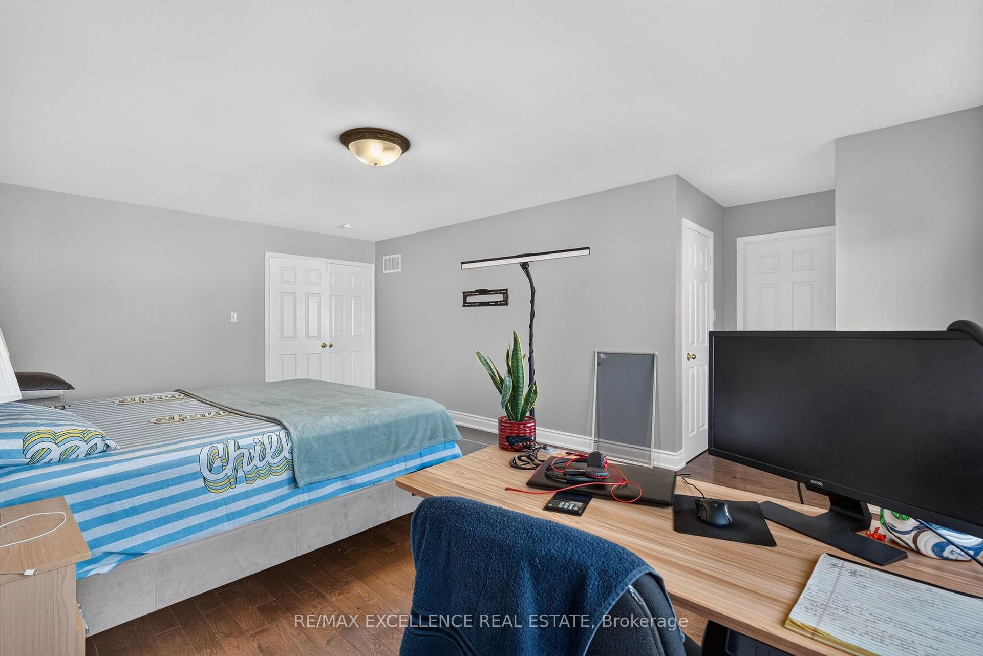 Photo 20 of 12 Summitgreen Crescent, Brampton, Sandringham-Wellington — HOMEH