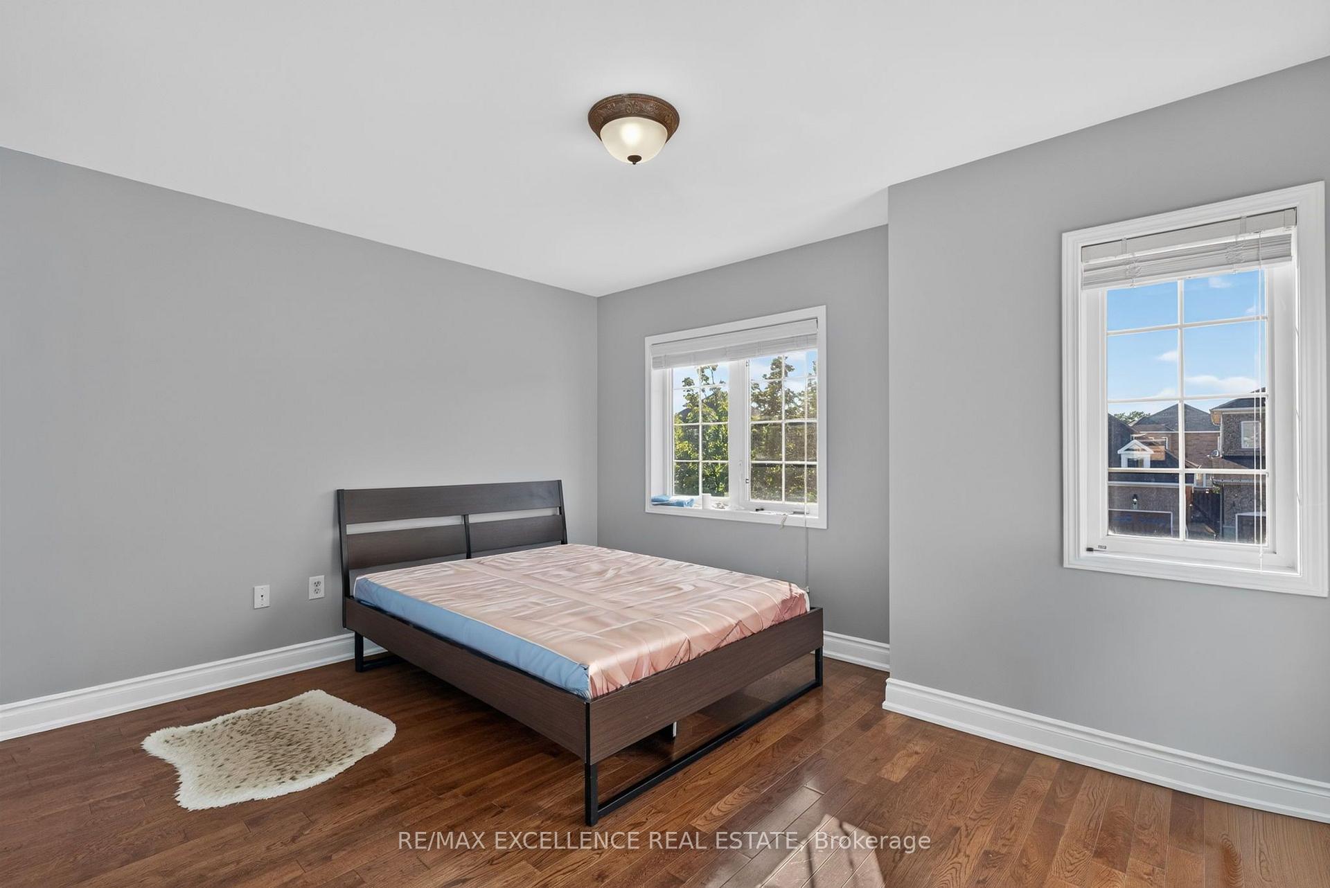 Photo 23 of 12 Summitgreen Crescent, Brampton, Sandringham-Wellington — HOMEH