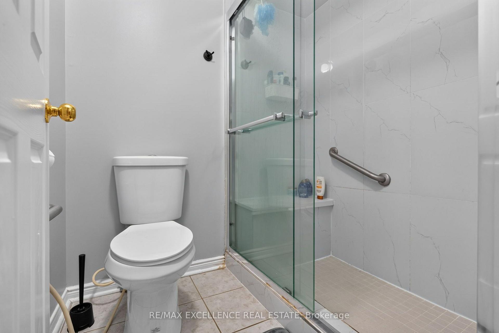 Photo 26 of 12 Summitgreen Crescent, Brampton, Sandringham-Wellington — HOMEH