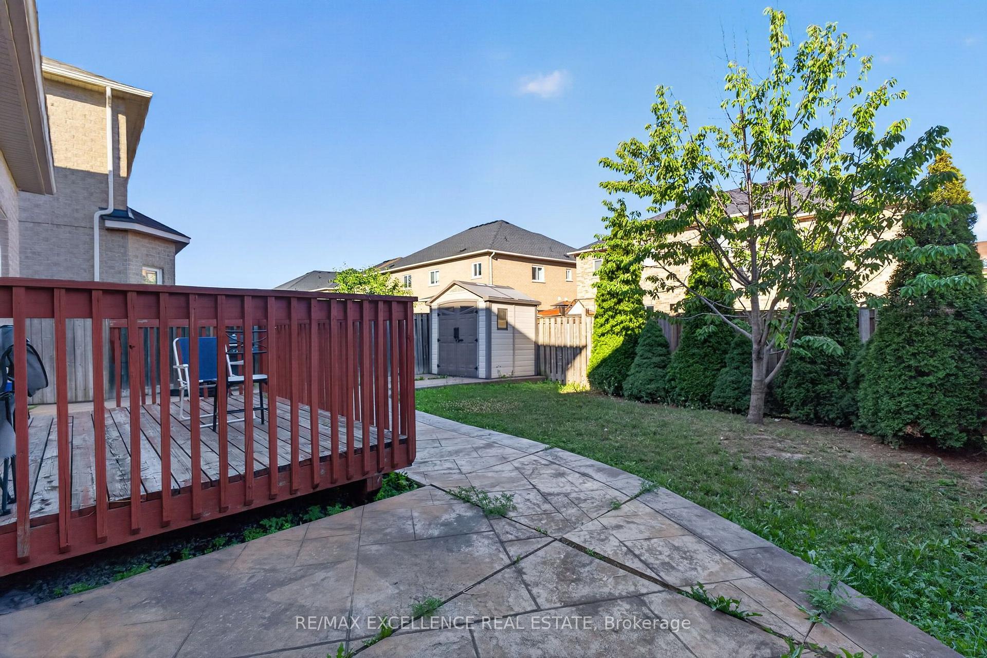 Photo 40 of 12 Summitgreen Crescent, Brampton, Sandringham-Wellington — HOMEH