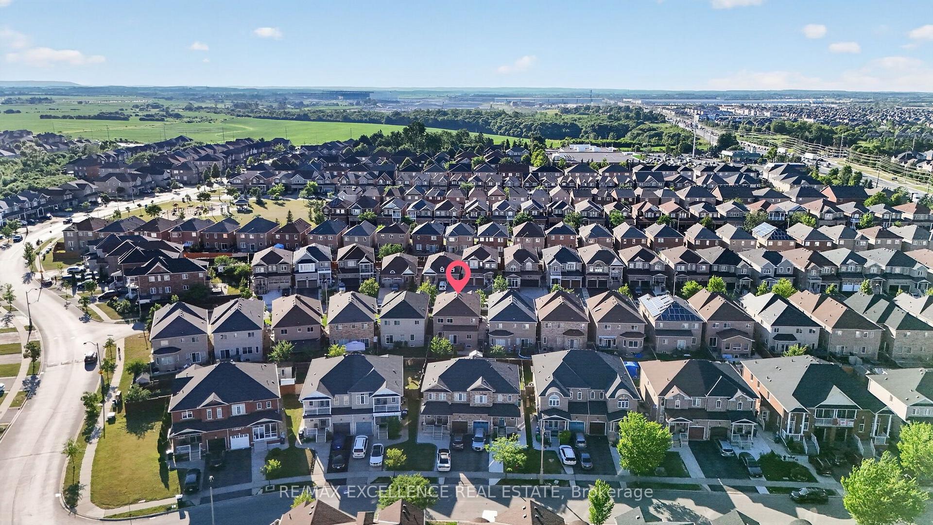 Photo 45 of 12 Summitgreen Crescent, Brampton, Sandringham-Wellington — HOMEH