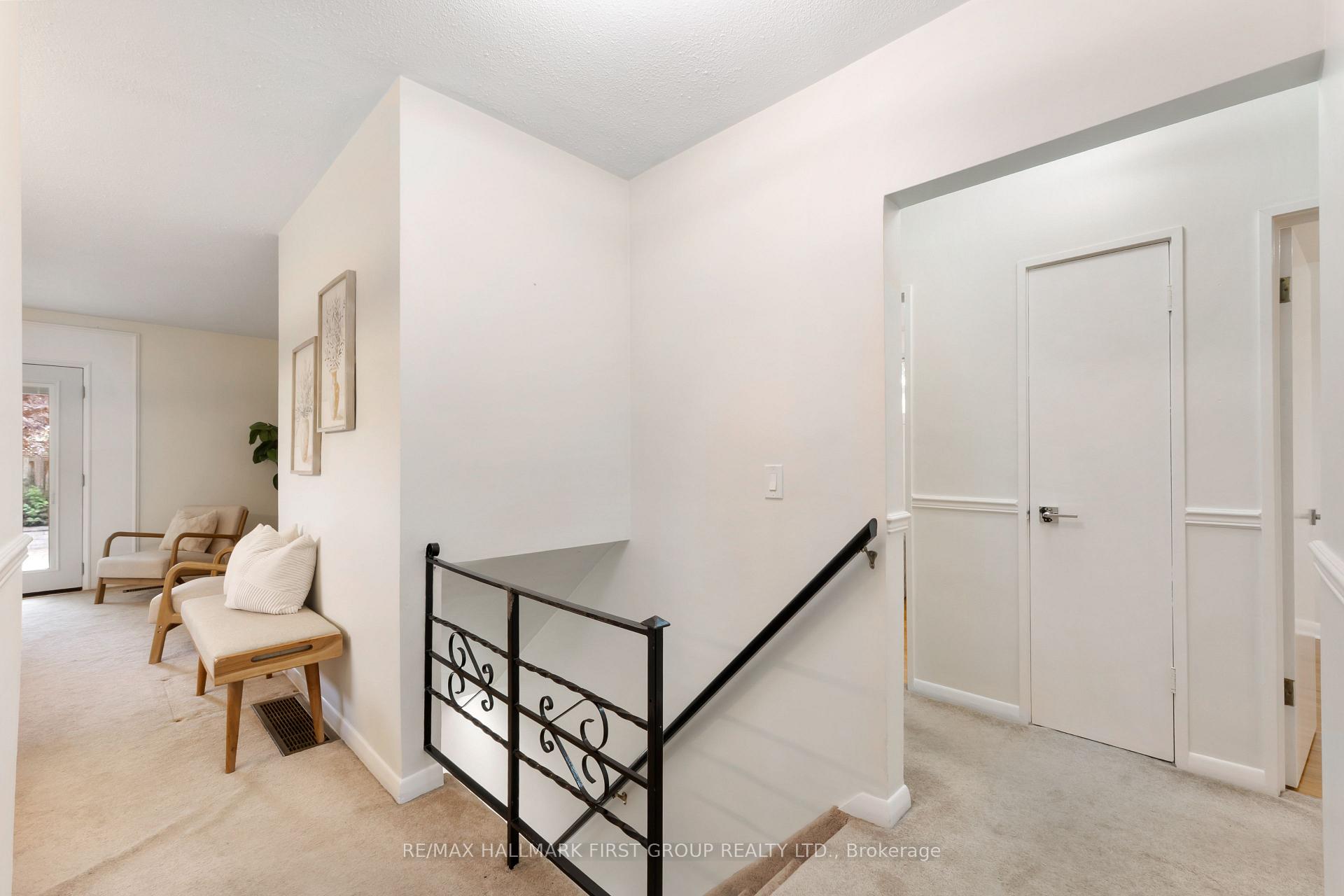Photo 23 of 945 Donovan Crescent, Whitby, Williamsburg — HOMEH