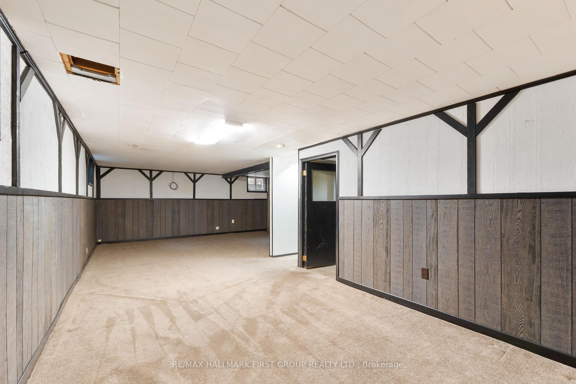 Photo 25 of 945 Donovan Crescent, Whitby, Williamsburg — HOMEH