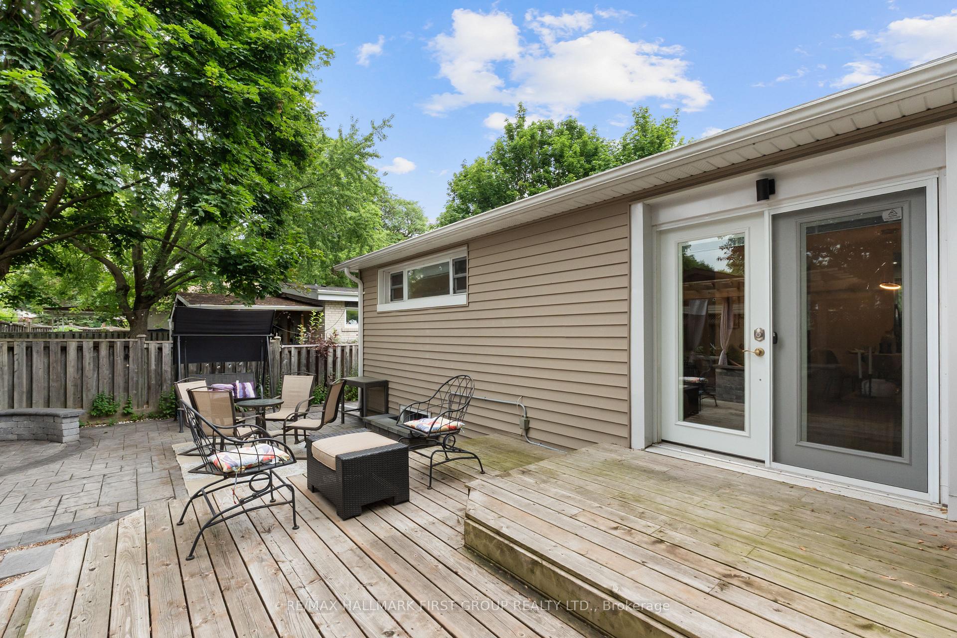 Photo 32 of 945 Donovan Crescent, Whitby, Williamsburg — HOMEH
