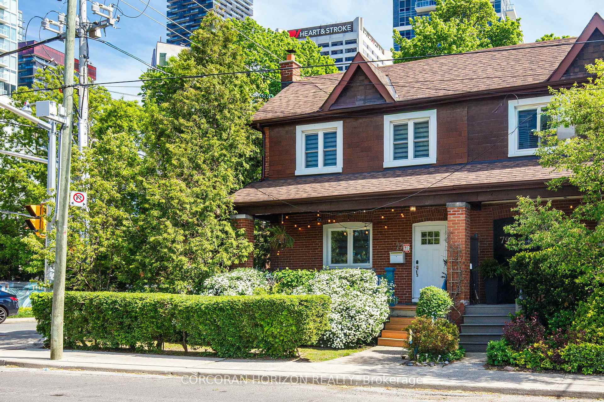 Photo 4 of 77 Montgomery Avenue, Toronto, Yonge-Eglinton — HOMEH