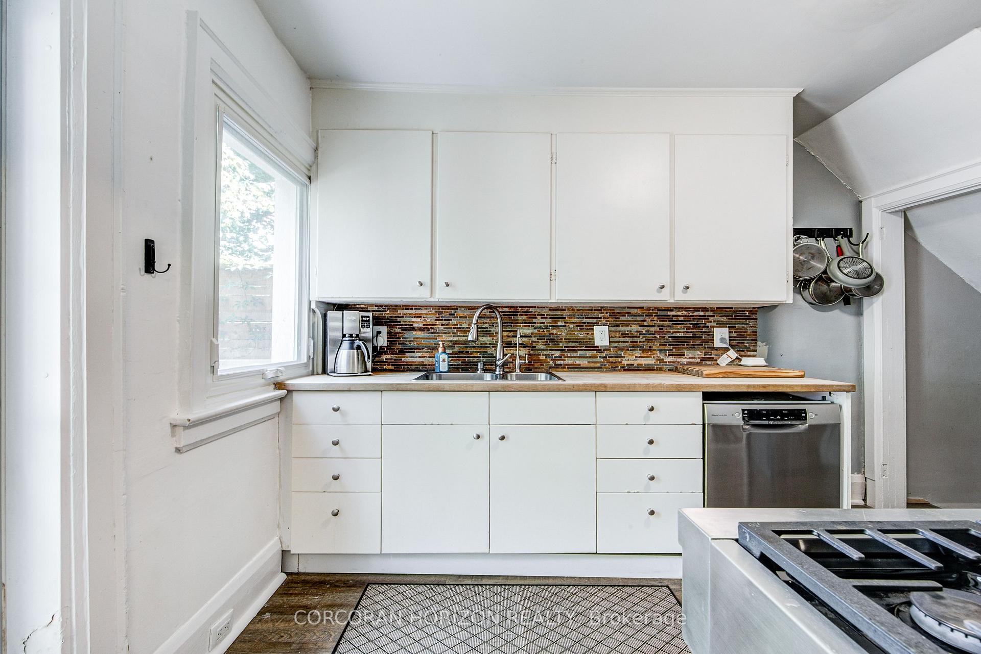 Photo 20 of 77 Montgomery Avenue, Toronto, Yonge-Eglinton — HOMEH