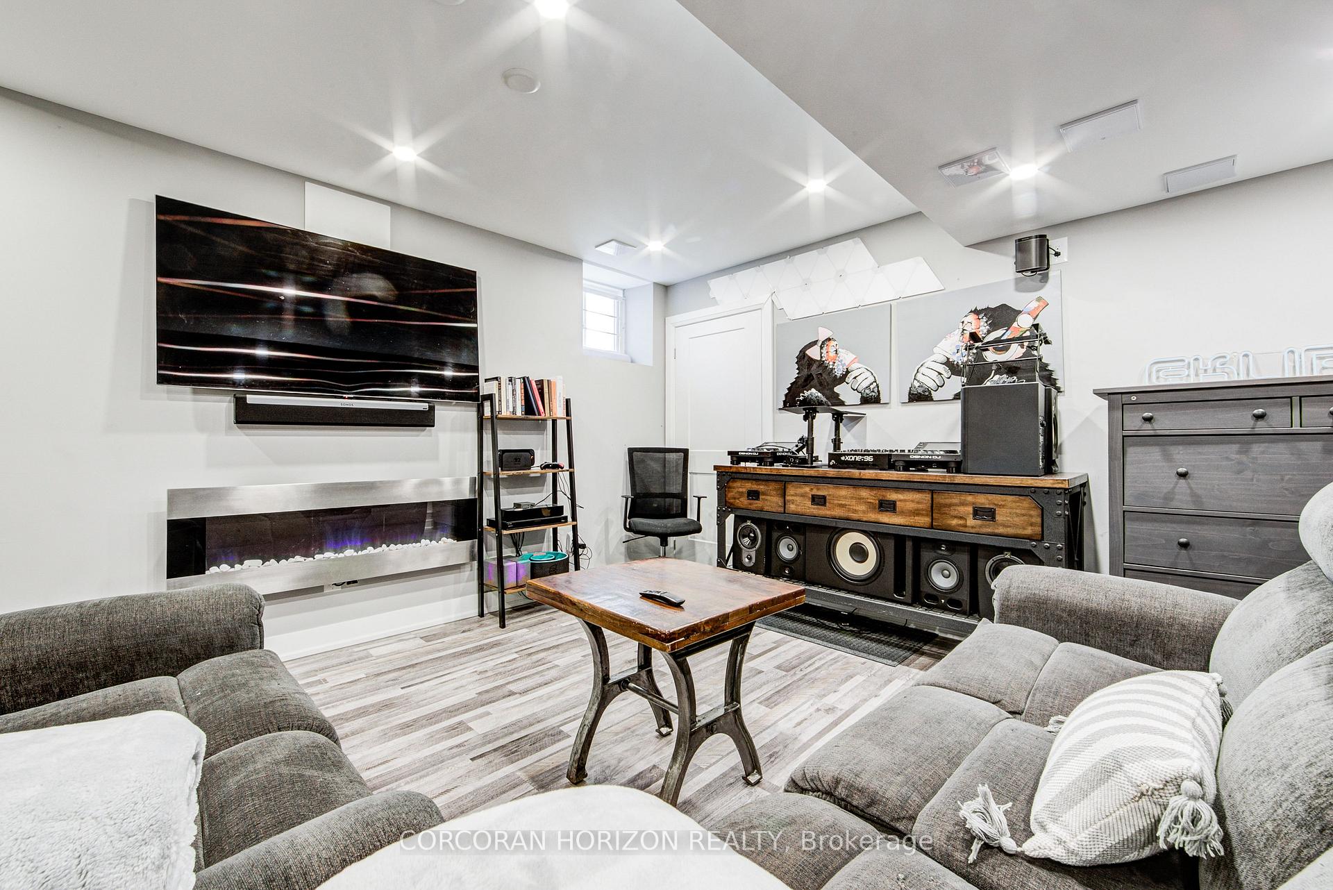 Photo 34 of 77 Montgomery Avenue, Toronto, Yonge-Eglinton — HOMEH