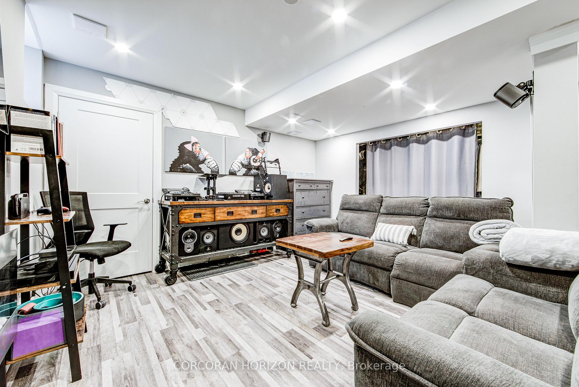 Photo 39 of 77 Montgomery Avenue, Toronto, Yonge-Eglinton — HOMEH